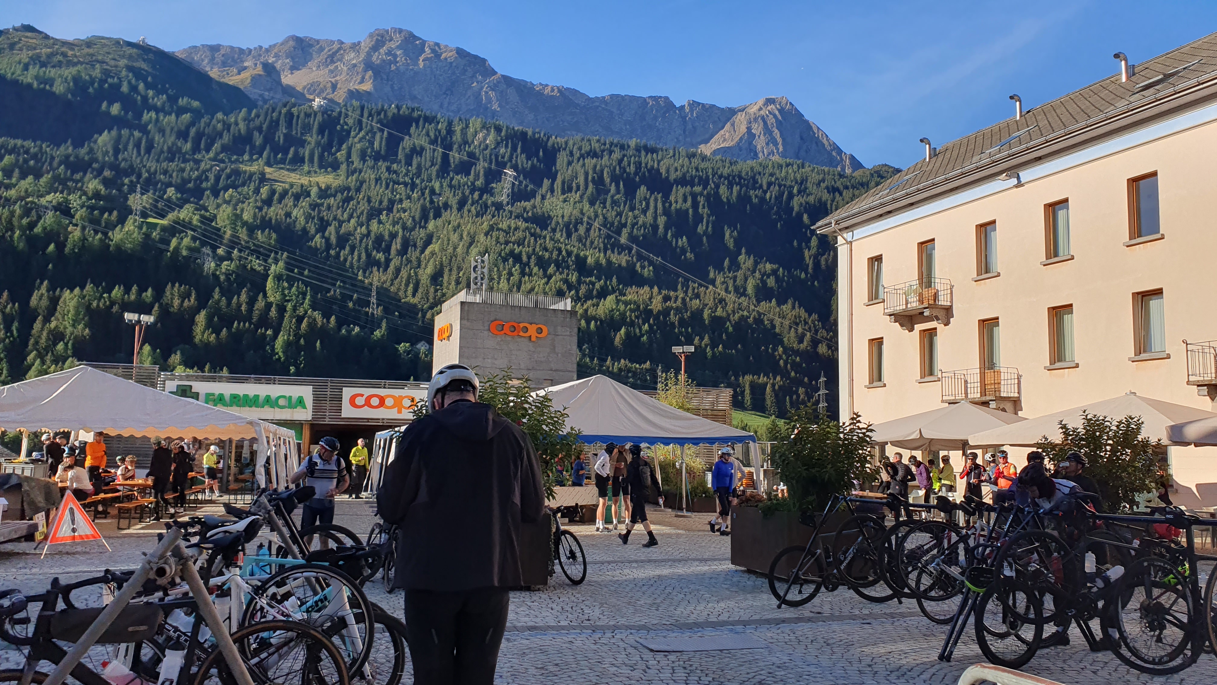 Airolo – Verpflegungsposten – Wärme und Bouillon